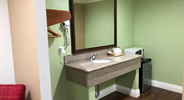 Номер Standard The Atlas Inn & Suites LAX