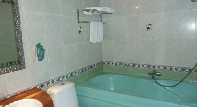 Четырёхместный номер Deluxe Ca Ty Hotel