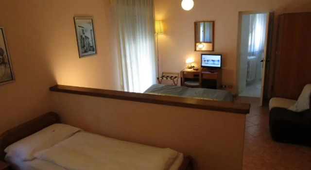 Трёхместный номер Standard с балконом Hotel Menapace