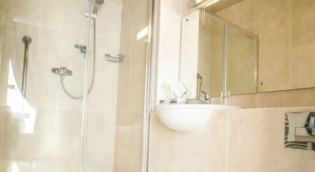 Двухместный номер Classic Mc Kevitts Village Hotel