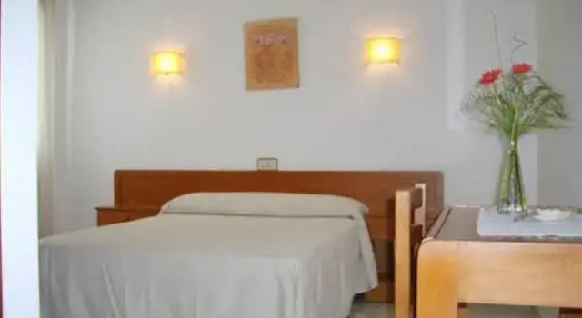 Hostal Miramar, Book Hotel  