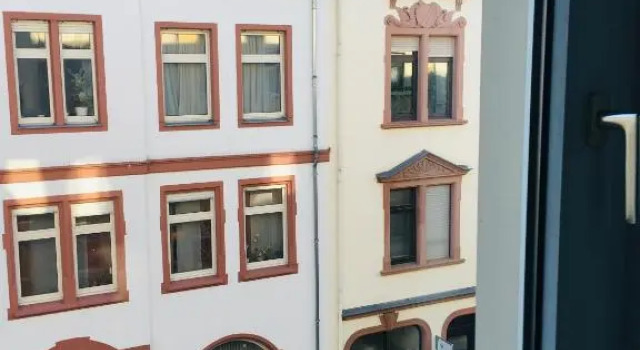 Business Apartment, Забронировать Апартаменты/квартира Отели Висбадена с парковкой, рядом с Schloss Freudenberg, Парковка