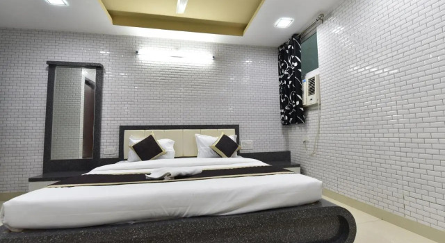 Hotel 7, Rezerwuj Hotel Hotele w Rajasthan z parkingiem, Parking