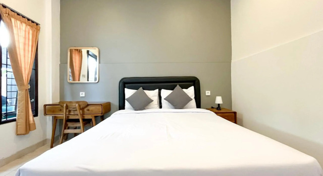 Adi surya guest house