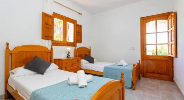 Villa in Playa D´en Bossa sleeps 9, Book Villa Hotels in Ibiza with a Pool, Swimming Pool