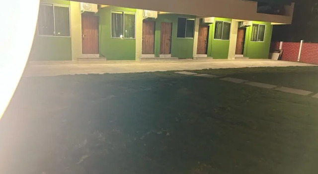 Redwings Resort