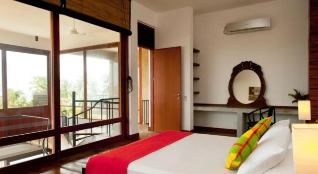 Modern Beach Villa With Roof Terrace, Book Villa Sommerhuse i Thalaramba, Hytte