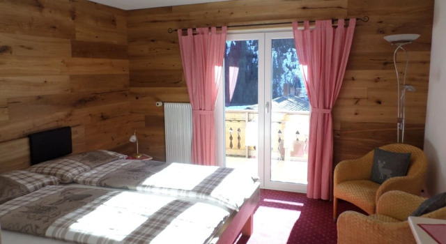 Hotel Mira, Book Hotel Hotels in Sedrun with Breakfast, Breakfasts