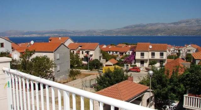 Апартаменты с 3 комнатами с балконом и с видом на море Apartments Magda