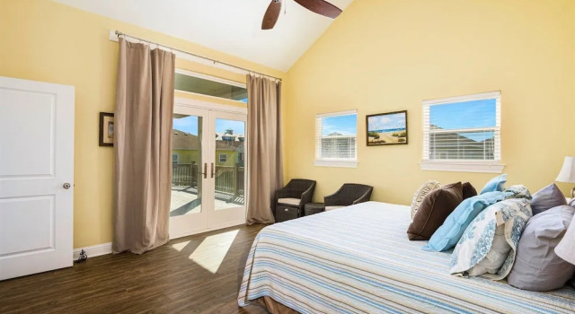 Sweetsol 4 Bedroom Home by RedAwning, Book Feriehus Bolivar Peninsula Houston