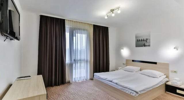 Hotel Champion