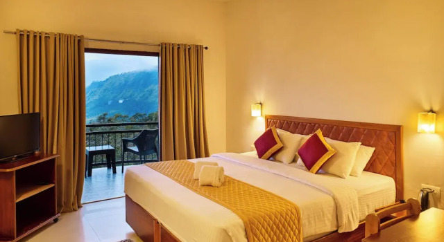 Двухместный номер Standard с видом на горы Deshadan Mountain Resort -The highest resort in Munnar