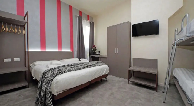 Четырёхместный номер Standard Termini Comfort Rooms by Flatinrome
