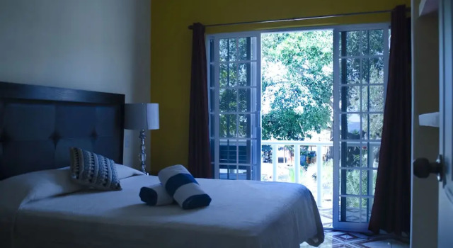 Клубное бунгало c 1 комнатой рядом с пляжем Bungalows La Perla