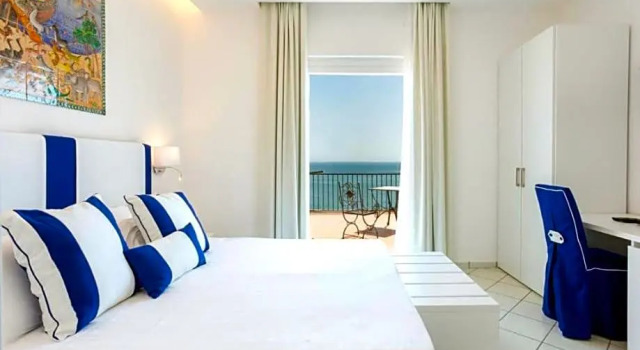 Двухместный номер Standard с видом на море Hotel Bristol
