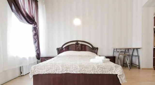 LeonRooms Pokrovskiy 8-4, Забронировать Отель Отели Одессы 3 звезды, рядом с Одесский музей нумизматики, 3*