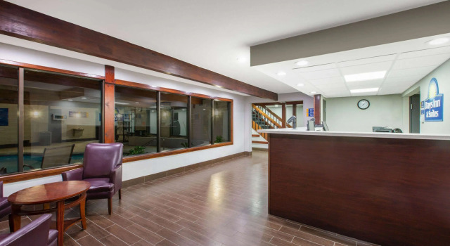Days Inn & Suites by Wyndham Wisconsin Dells, Boek Hotel Wisconsin Dells The Dells