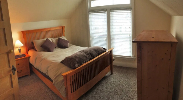 3-Bedroom Home Near Trolley Square, Забронировать Отель Солт-Лейк-Сити Salt Lake County, рядом с The Art Barn