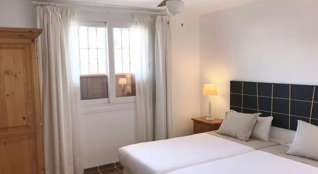 Семейные апартаменты с 2 комнатами Apartamentos Turísticos La Mundial