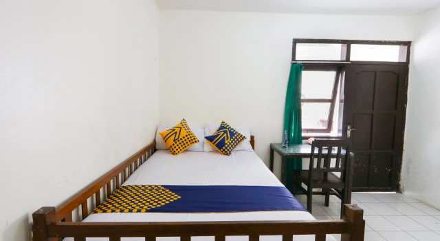 SPOT ON 2422 Hotel Moga Sari
