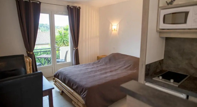 Студия La Bastide des Pins