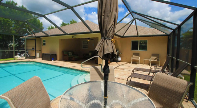 Heated saltwater pool, newly furnished, close to shopping and more - Villa Tropical Paradise, Забронировать Вилла Кейп-Корал Southwest Florida