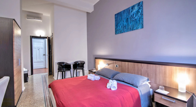 Maqueda Central Suites