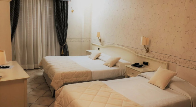 Camera quadrupla Standard Hotel La Noce