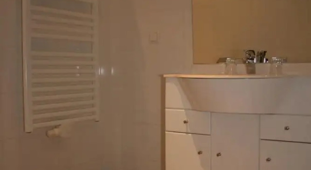 Одноместный номер Standard с балконом B&B Goldener Stern