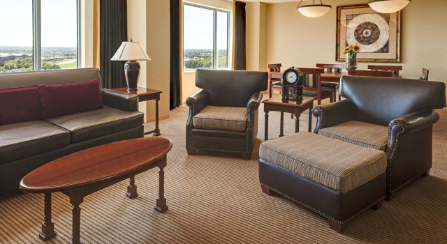 Sheraton Overland Park Hotel at the Convention Center