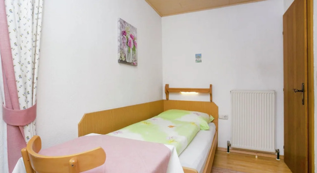 Beautiful Apartment in Strass im Zillertal With Parking