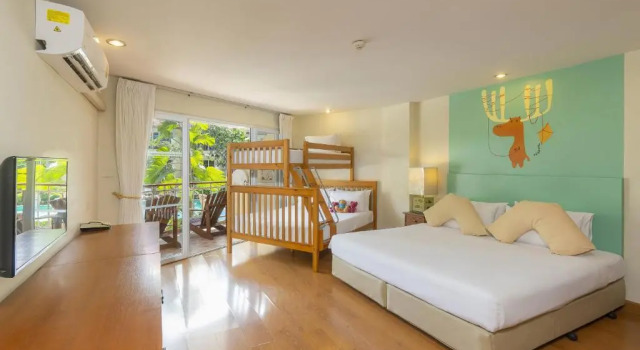 Полулюкс Pool Access семейный Bella Villa Cabana