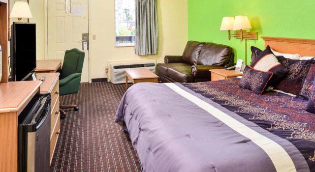 Двухместный номер Standard Studio 6 Suites Chattanooga TN Lookout Mtn