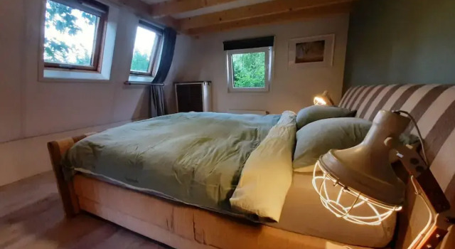 Holiday Home in Voorthuizen With Hot Tub, Rezerwuj Hotel Hotele w Veluwe z parkingiem, Parking