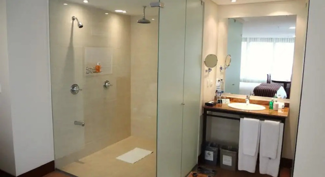 Четырёхместный номер Premier Torre de Cali Plaza Hotel