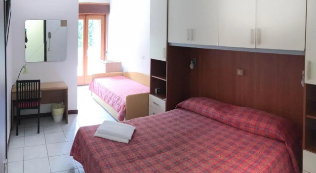 Полулюкс Hotel Zen