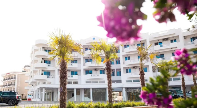 CAPTAINS RESIDENCE, Забронировать Отель Отели в центре Ксамил, в центре
