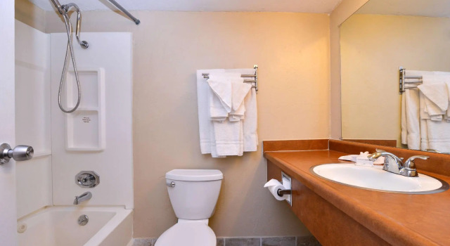 Четырёхместный номер Standard Abilene Whitten Inn