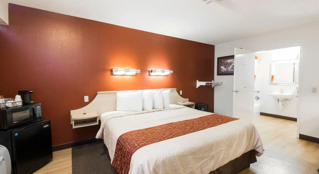 Двухместный номер Standard Red Oak Inn Detroit Metro Airport - Belleville