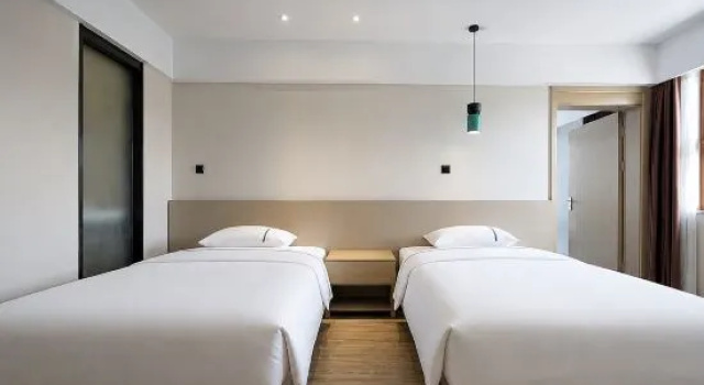Семейный люкс с 2 комнатами Jianshi Yuantai Hotel