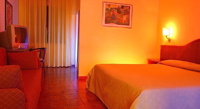 Villaggio Guglielmo, Book Hotel Staletti Calabria