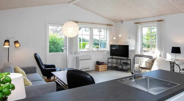 4 Person Holiday Home in Vaeggerlose, Prenota Hotel Væggerløse Falster