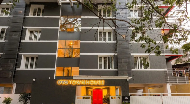 OYO Townhouse 025 Garuda Mall Bangalore, Забронировать Отель Отели Бангалора с завтраком, рядом с Hosmat Hospital, Завтраки