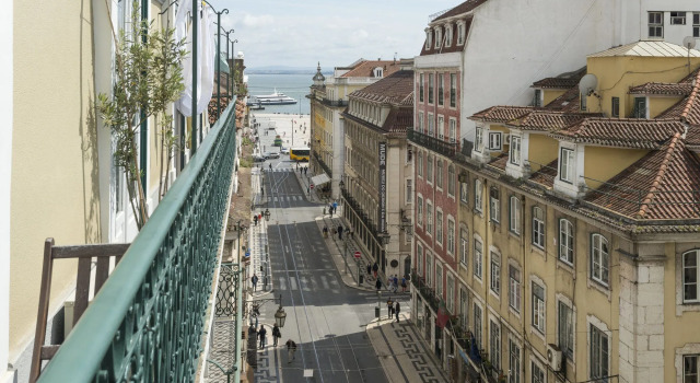 LV Premier Baixa CN1, Забронировать Отель Отели Лиссабона 4 звезды, рядом с Café A Brasileira, 4*