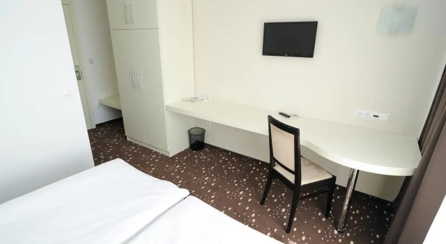 City Hotel Krško, Book Hotel Hoteller i Posavje med parkering, Parkering