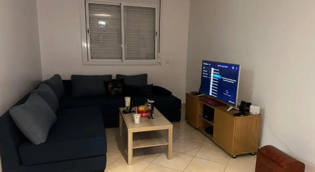 Bel appartement en résidence avec parking gratuit, Rezervasyon Daire Doukkala-Abda otoparklı oteller, Otopark