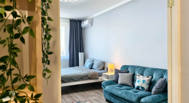 Apartments on 40 Baturina Street, Reserva ahora Apartamento Hoteles en Krasnoyarsk con aparcamiento, Aparcamiento