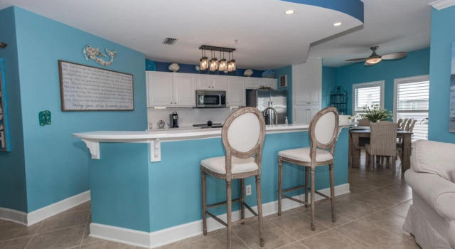 1732 W. County Hwy 30A Unit 401