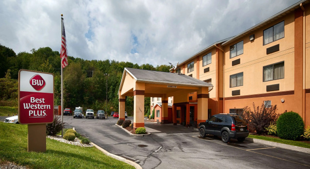 Best Western Plus Executive Inn, Book Hotel Hoteller i St. Marys med pool, Swimmingpool