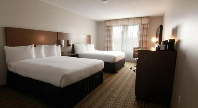 Четырёхместный номер Standard Country Inn & Suites by Radisson, Annapolis, MD